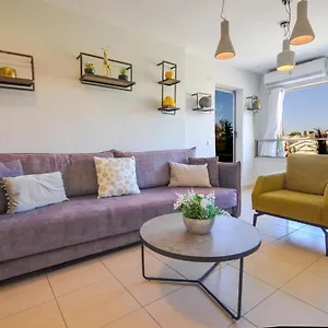  דירה Yalarent Argaman 2br & Balcony Apt ישראל